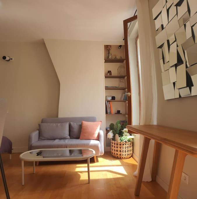 Studio Calme Et Ensoleille Entierement Renove Париж Екстериор снимка